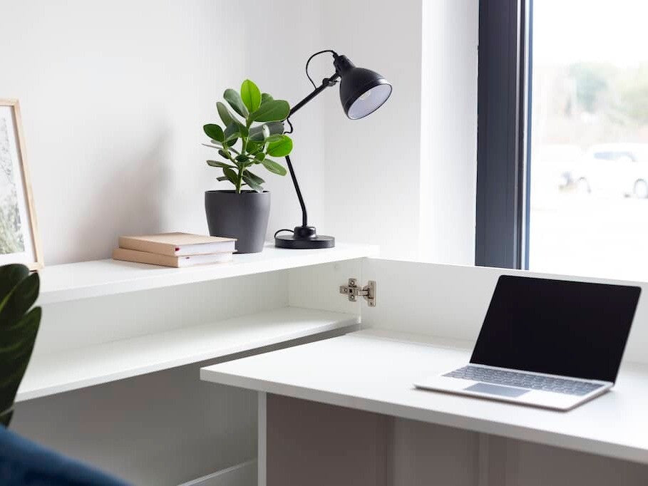 Sarok íróasztal WORK CONCEPT CW-01, Szín: Fehér + Fényes fehér, Változatok: Jobbos