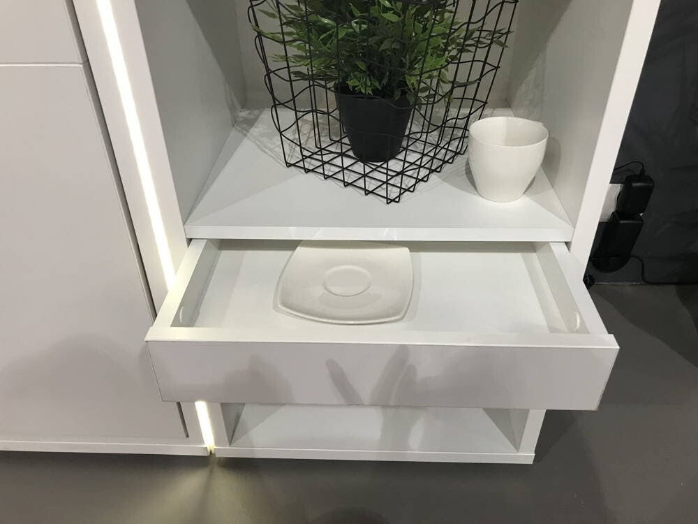 Könyvespolc CONCEPT PRO CP-07, Szín: Fehér + Fényes fehér